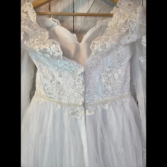 Lace Boho Bridal Gown with Long Sleeves Size 10 Beach Wedding New - Picture 9 of 12